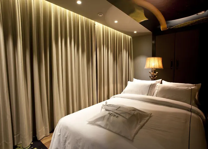 Figueira By The Beautique &